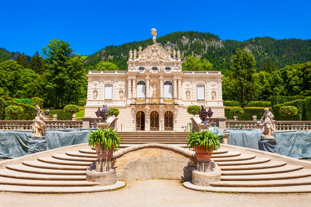 Linderhof Palace front